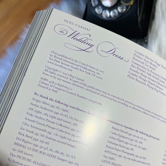 2017 Oleg Cassini The Wedding Dress Book - Picture 4 of 6